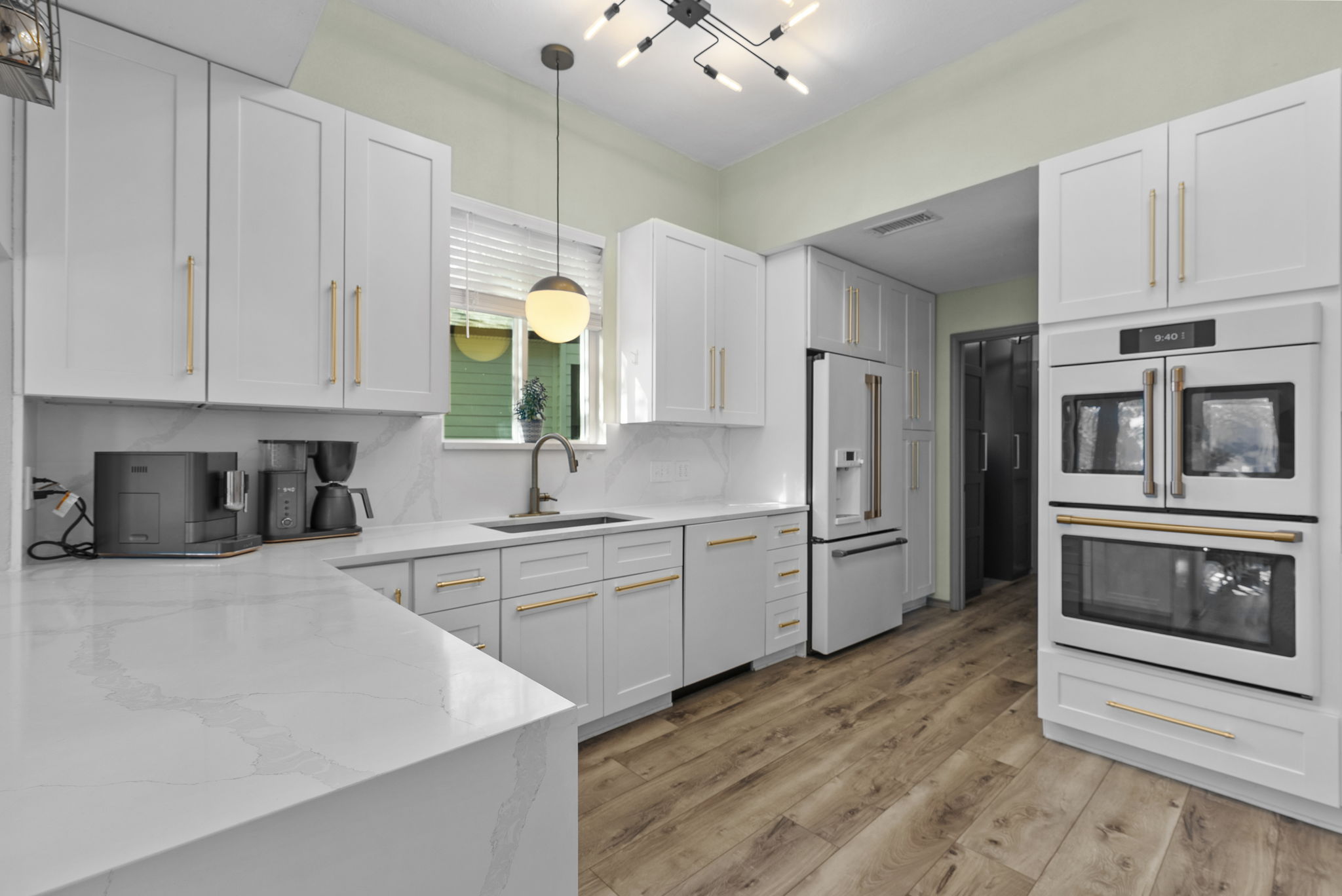 8102 Flashpan Cove Austin, TX 78729 - Photo 10 of 36 Double oven