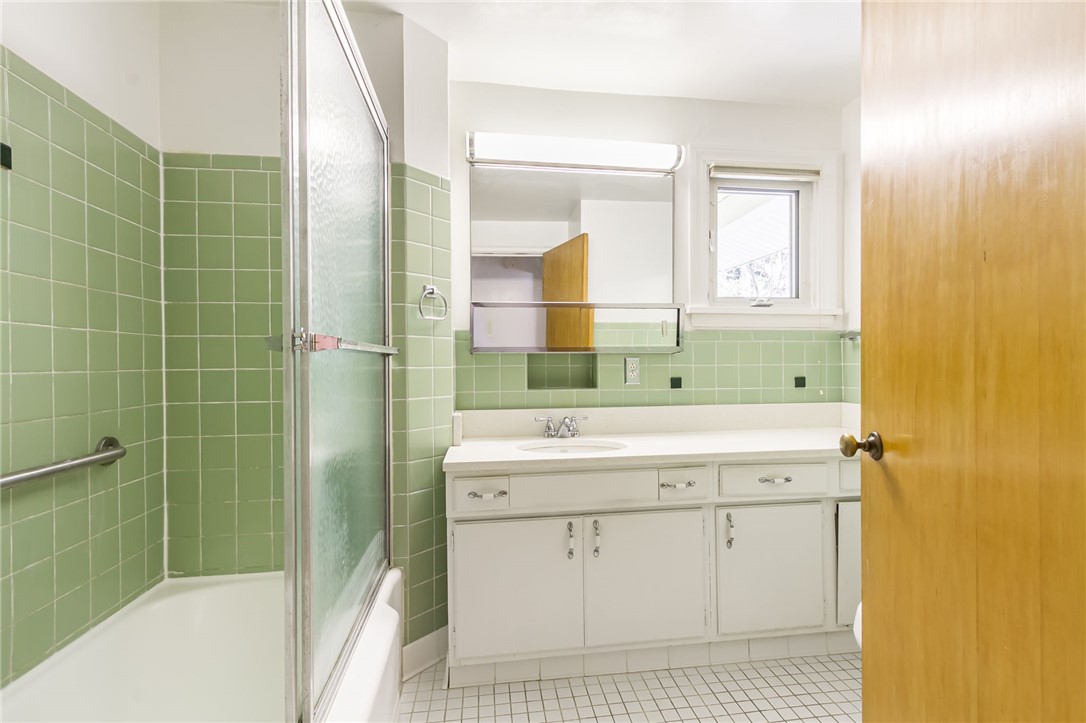 245 South Winton Road Rochester, NY 14610 - Photo 25 of 35