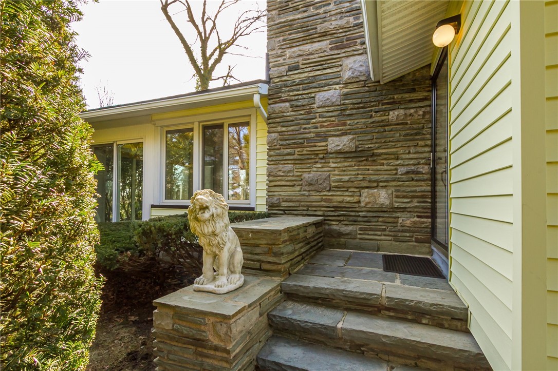 245 South Winton Road Rochester, NY 14610 - Photo 4 of 35