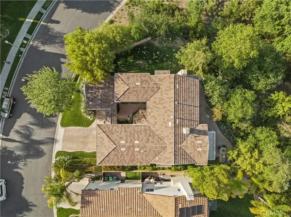$1,729,999 | 27018 Woodlands Drive, Valencia, CA 91355