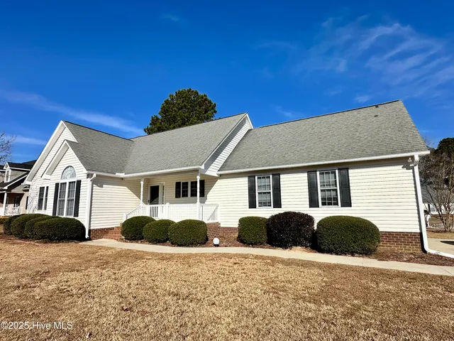 $2,200 | 2710 Tonya Court, Winterville, NC 28590
