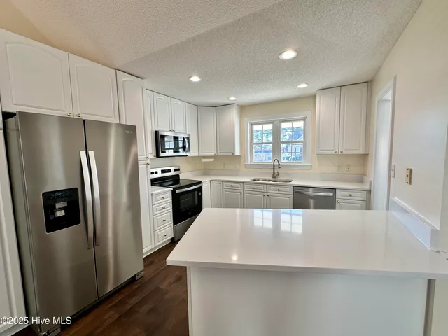 $2,200 | 2710 Tonya Court, Winterville, NC 28590