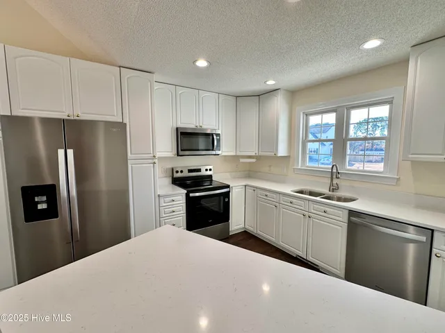 $2,200 | 2710 Tonya Court, Winterville, NC 28590