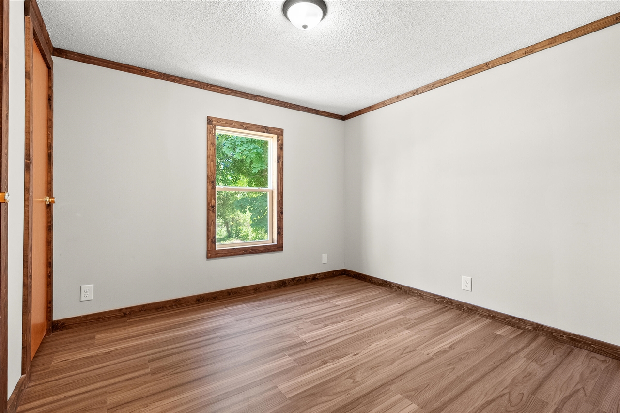 529 Riverside Drive Battle Creek, MI 49015 - Photo 19 of 42