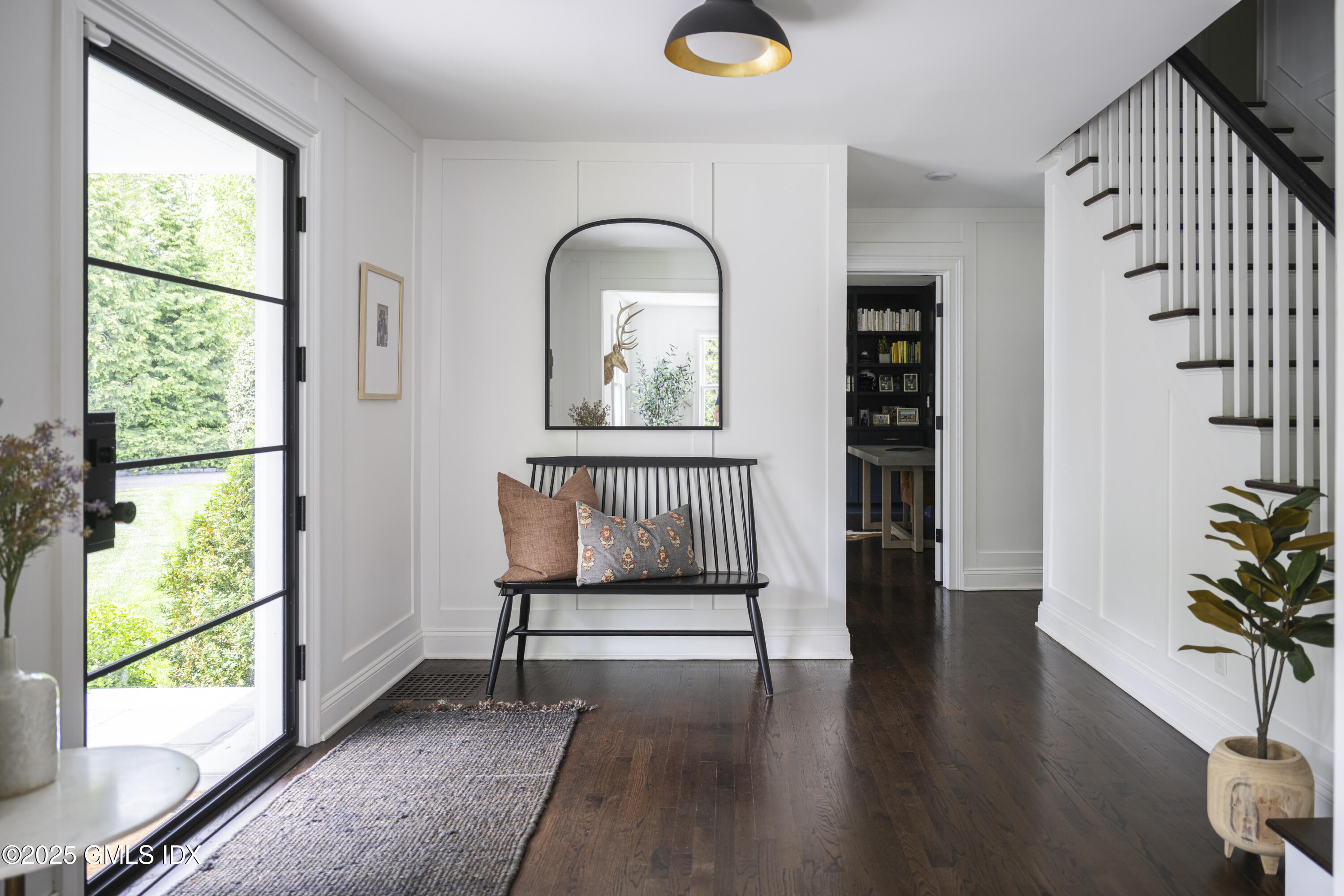 95 Indian Head Road Riverside, CT 06878 - Photo 3 of 10 a view of an entryway with wooden floor