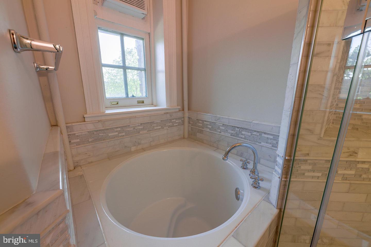 2853 Ontario Road Northwest, Unit 107 Washington, DC 20009 - Photo 18 of 35 Gallery Image 18