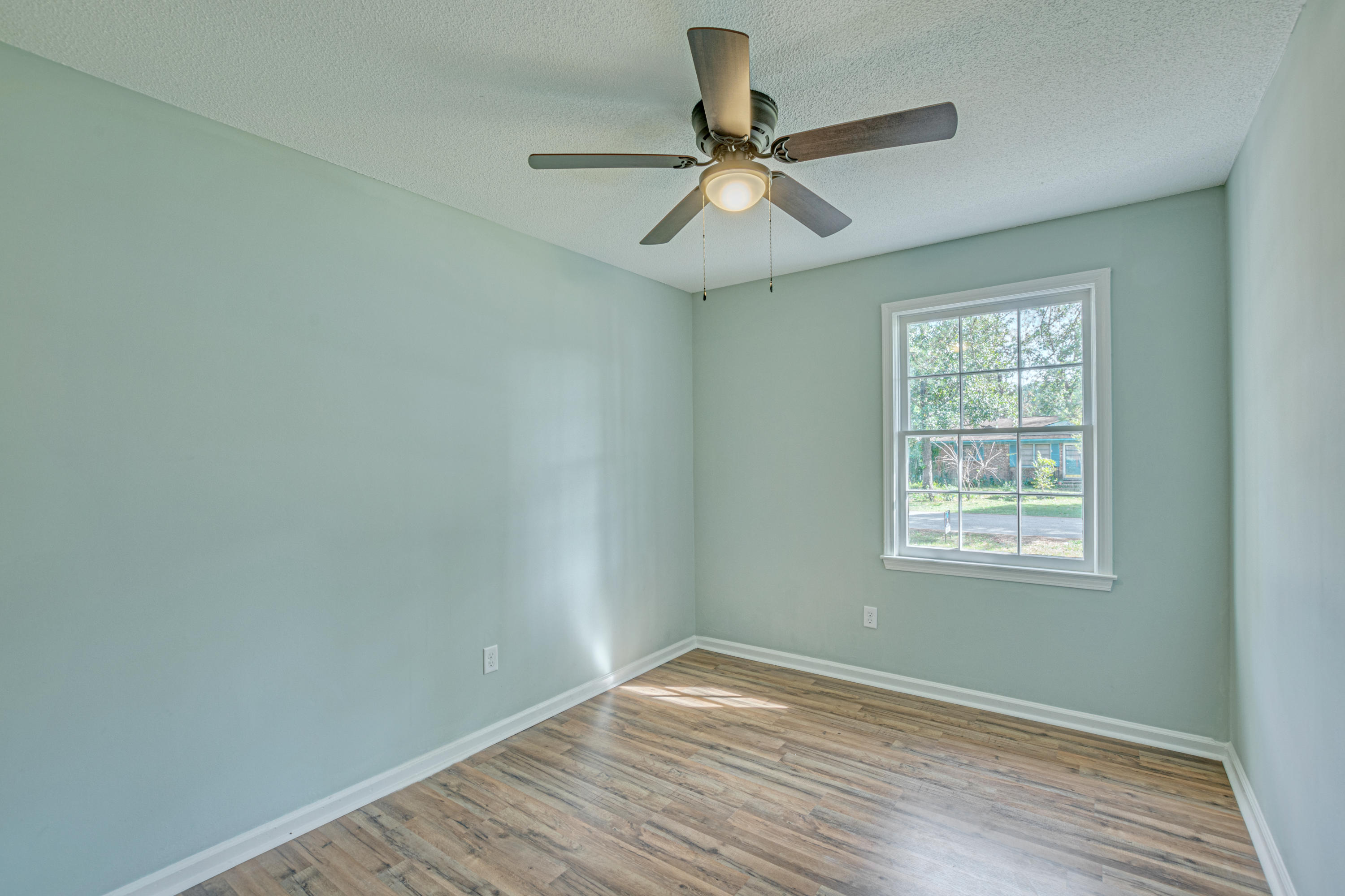 104 English Road Summerville, SC 29483 - Photo 17 of 20 9