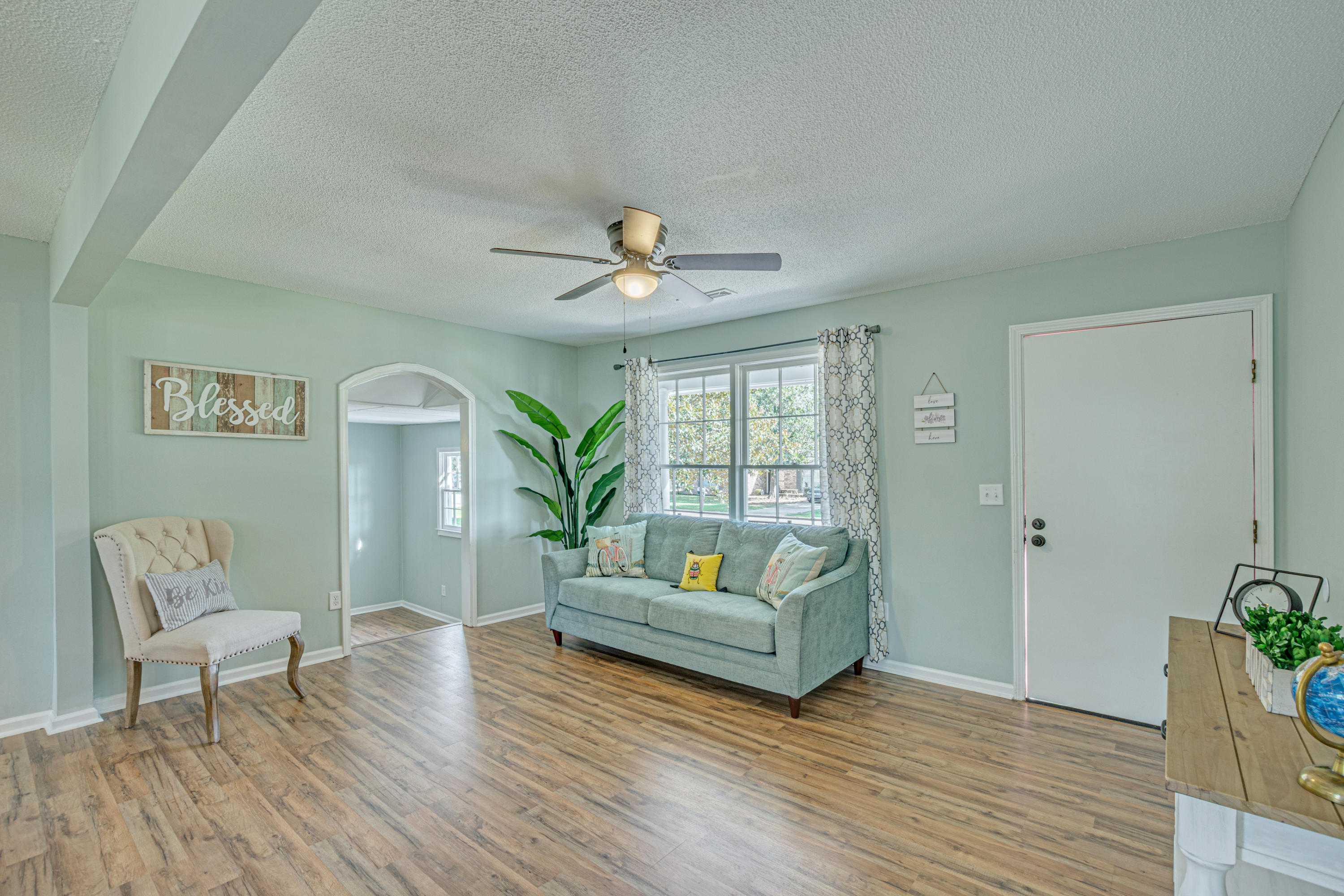 104 English Road Summerville, SC 29483 - Photo 5 of 20 29