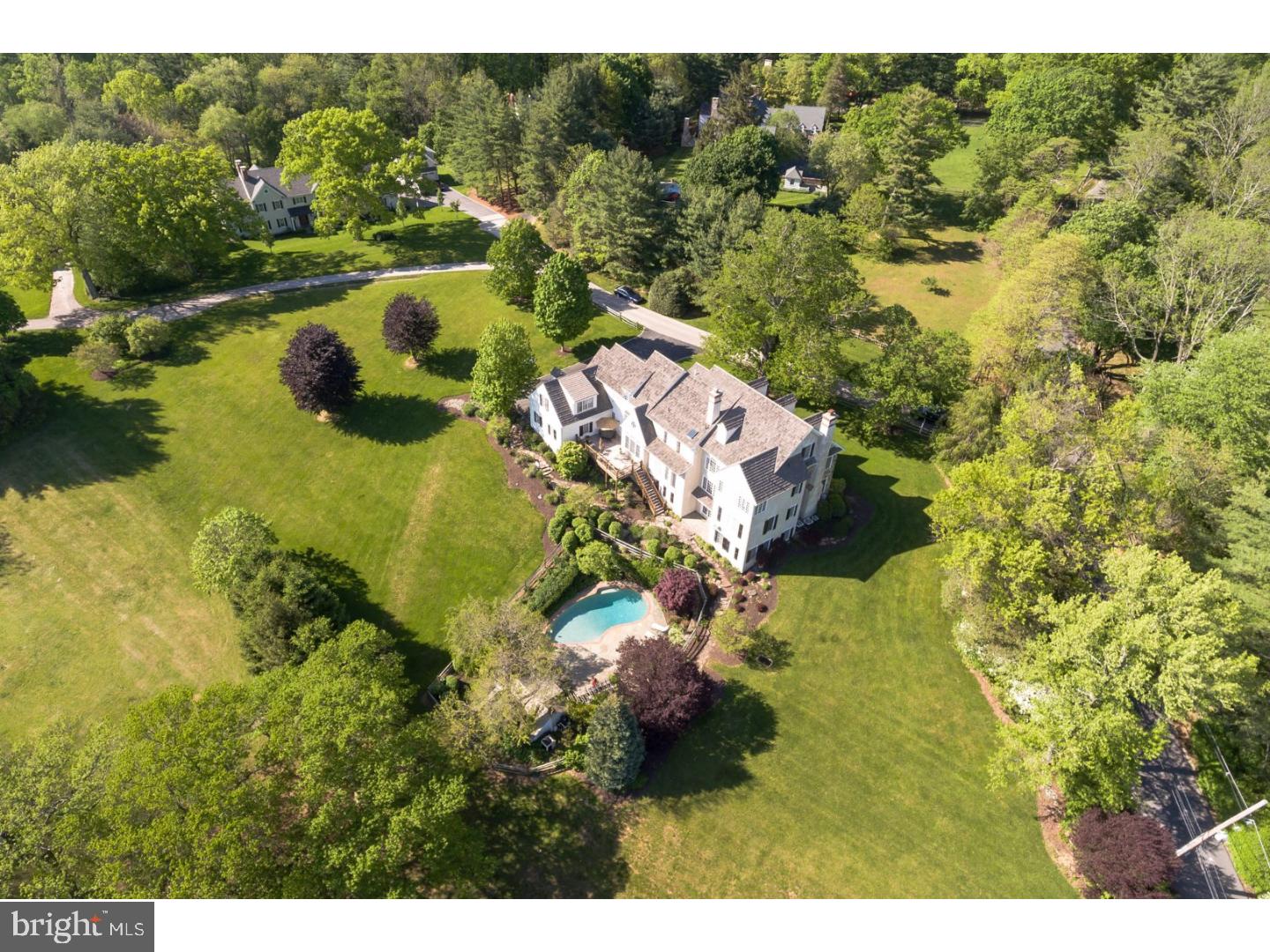 347 Beaumont Road Devon, PA 19333 - Photo 3 of 25 Exterior Back