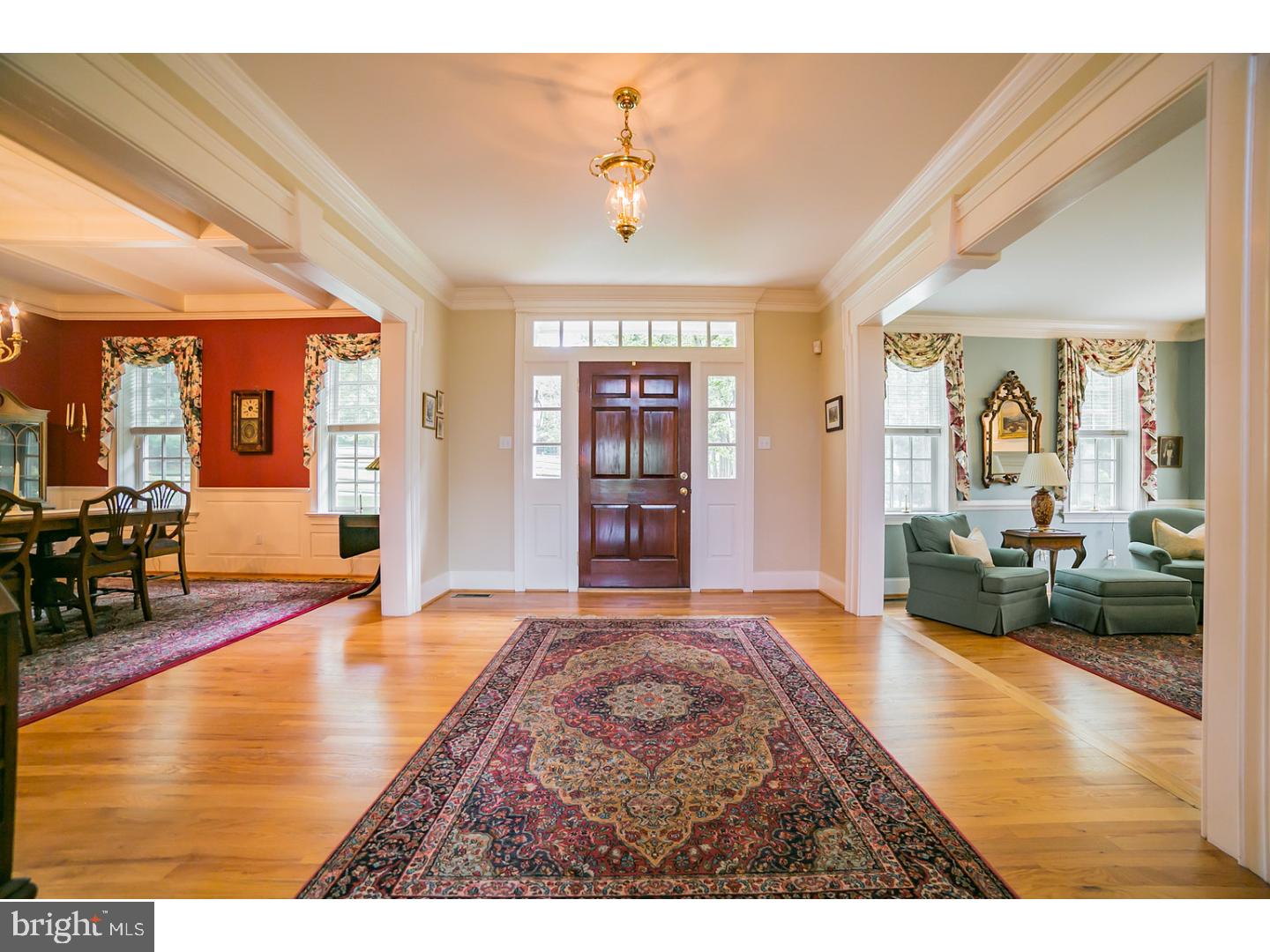 347 Beaumont Road Devon, PA 19333 - Photo 5 of 25 Foyer