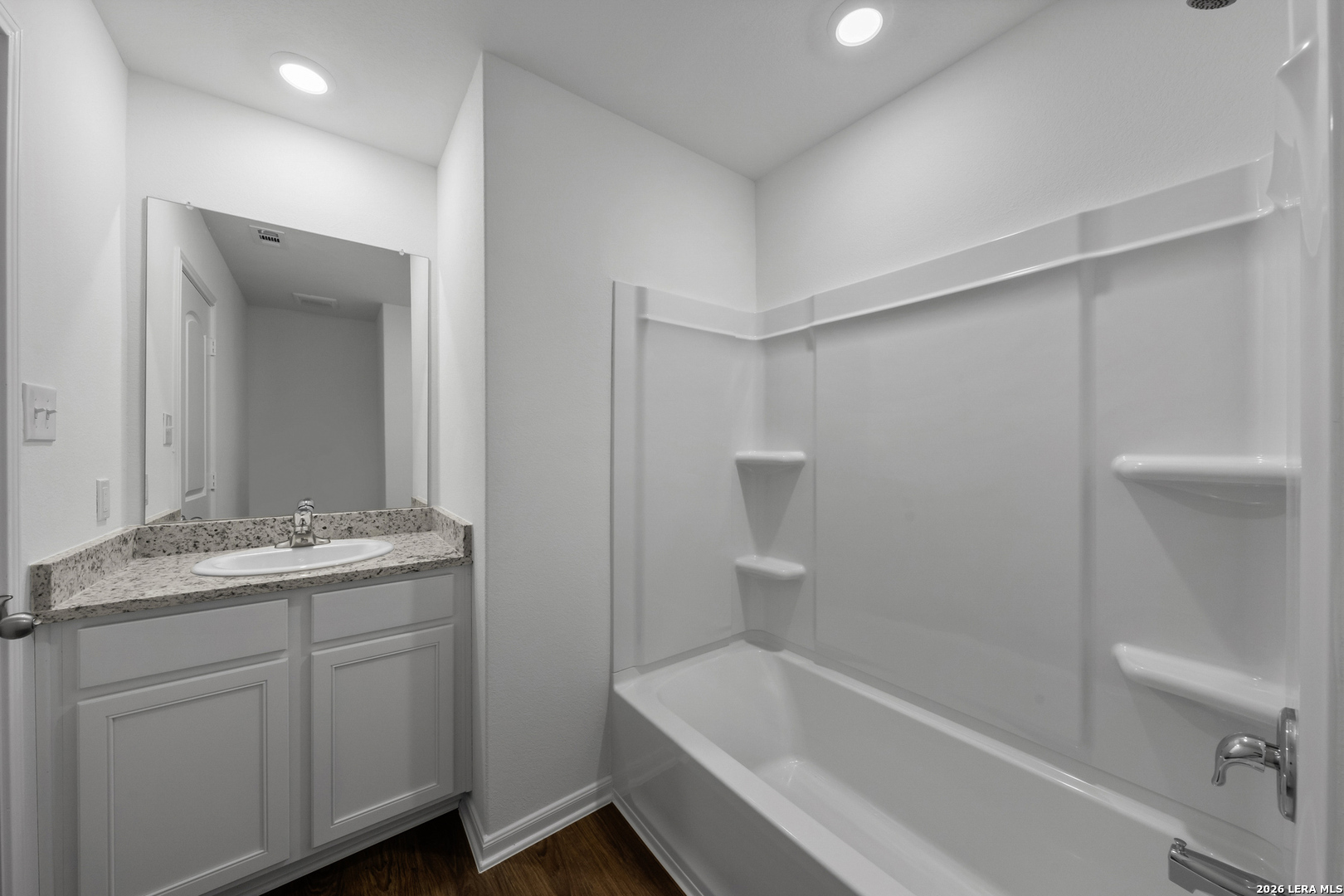 16112 Farmer Lytle, TX 78052 - Photo 16 of 28