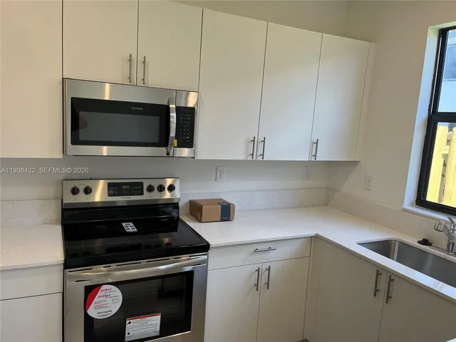 $2,500 | 11889 Southwest 246th Terrace, Unit 11889, Homestead, FL 33032