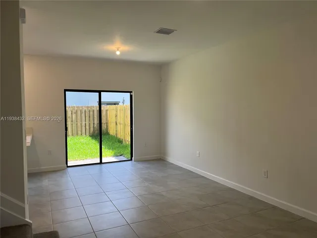 $2,500 | 11889 Southwest 246th Terrace, Unit 11889, Homestead, FL 33032