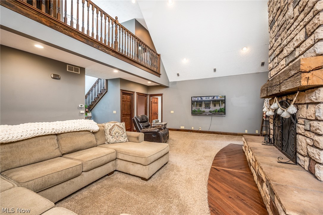 8403 Rochester Road East Rochester, OH 44625 - Photo 6 of 46