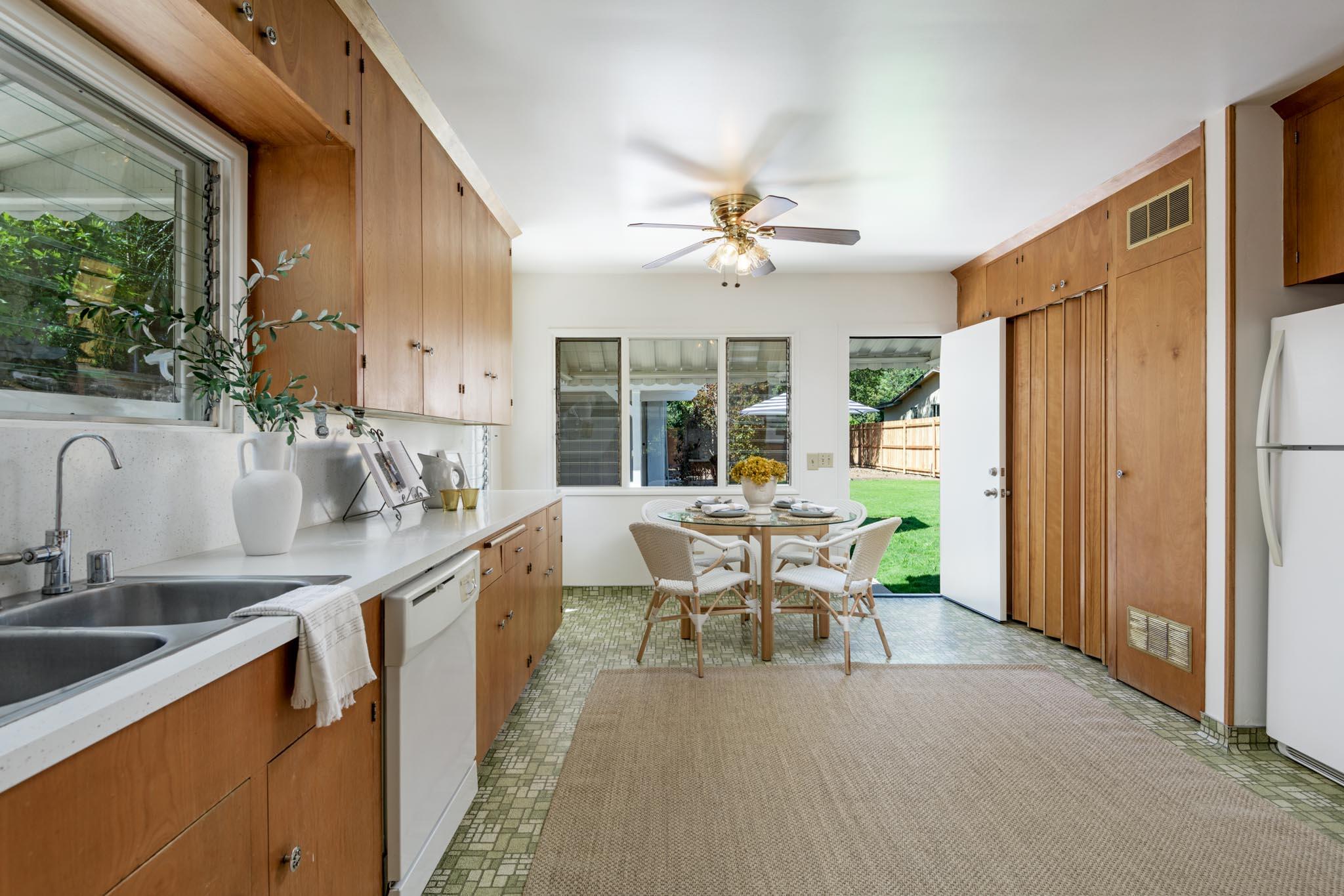 2817 Serena Road Santa Barbara, CA 93105 - Photo 6 of 20 Kitchen