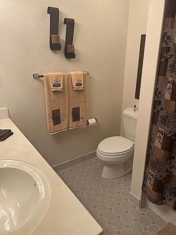 1 7th Street, Unit 1105 Augusta, GA 30901 - Photo 12 of 28 Bathroom 1