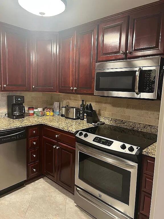 1 7th Street, Unit 1105 Augusta, GA 30901 - Photo 7 of 28 Kitchen 1