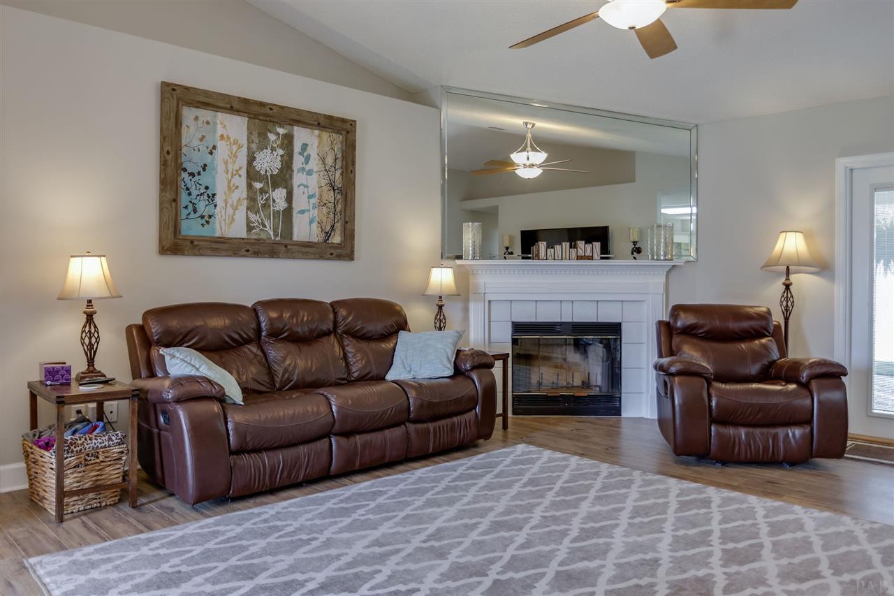874 Ridge View Drive Pensacola, FL 32514 - Photo 7 of 40 Gallery Image 7