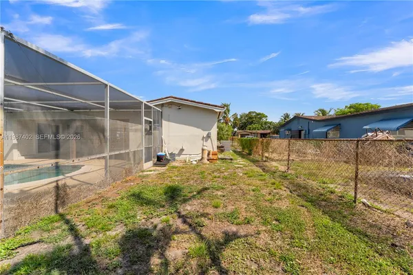 $3,850 | 6924 Northwest 8th Court, Margate, FL 33063