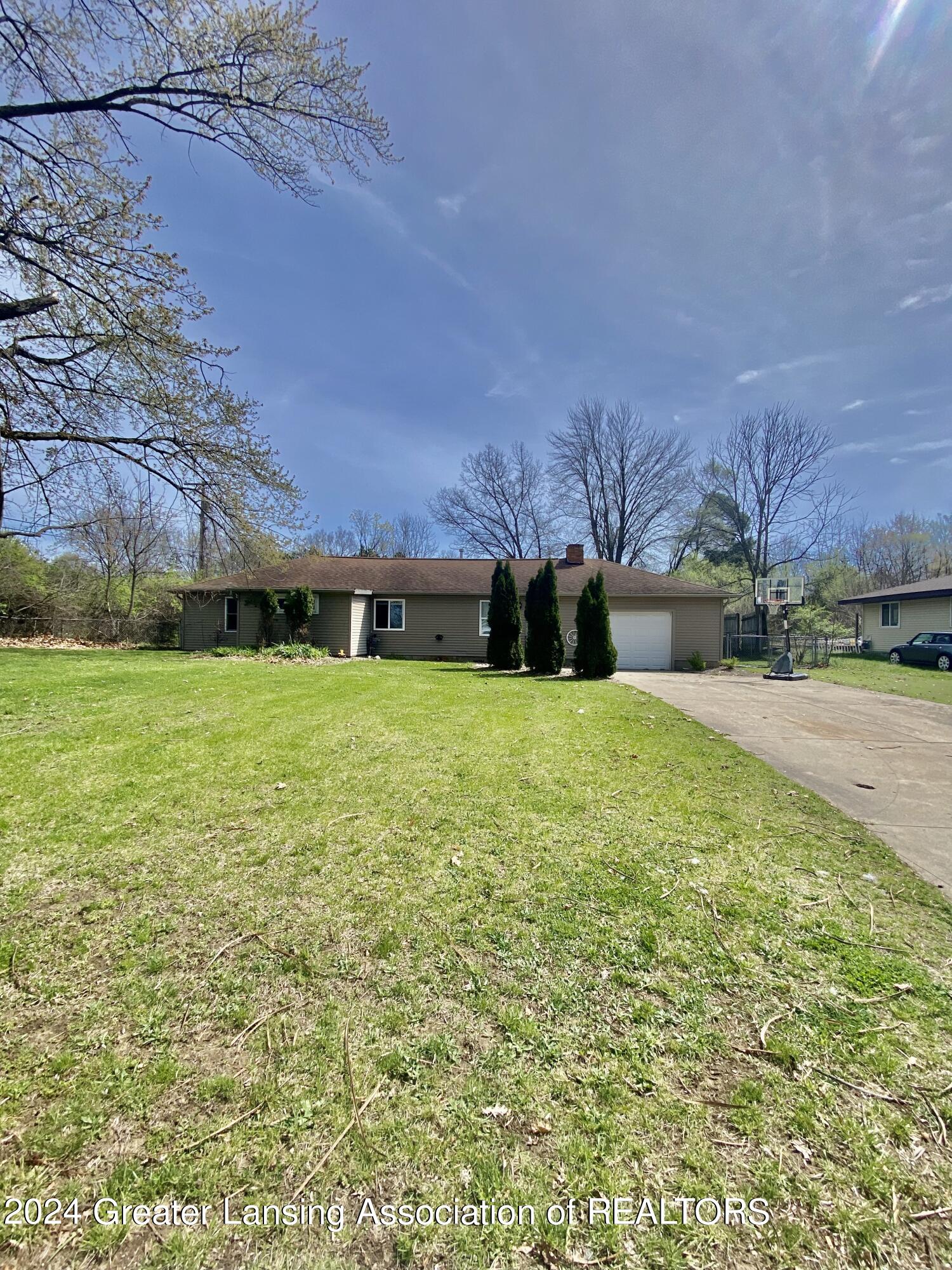 9101 River Park Road Jackson, MI 49201 - Photo 2 of 22 9261E248-A9DD-4BDC-B7B0-E772A2C5D228_1_2