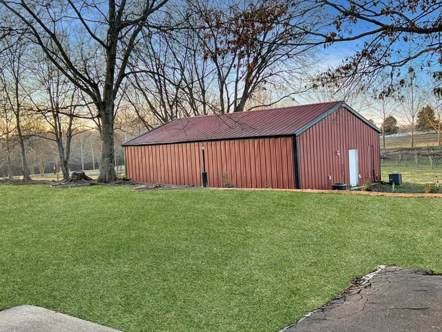 $1,499,900 | 2982 Harvey Bowden Road, Springville, TN 38256