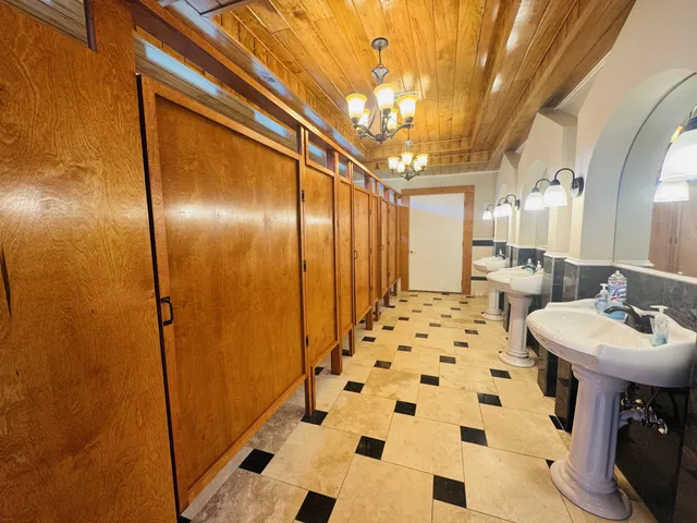 $1,499,900 | 2982 Harvey Bowden Road, Springville, TN 38256