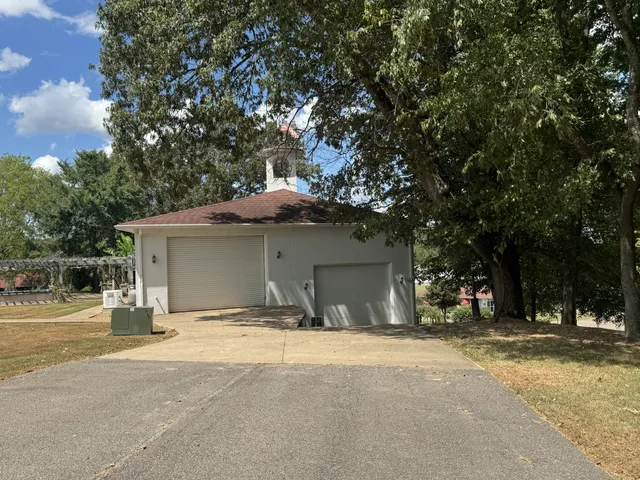 $1,499,900 | 2982 Harvey Bowden Road, Springville, TN 38256