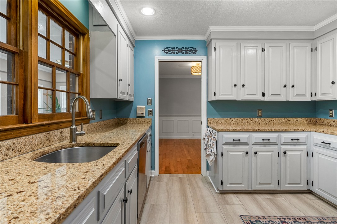 1403 Hanover Road Anderson, SC 29621 - Photo 12 of 40 This spacious kitchen features ample counter space and offers a seamless flow to adjacent living areas.