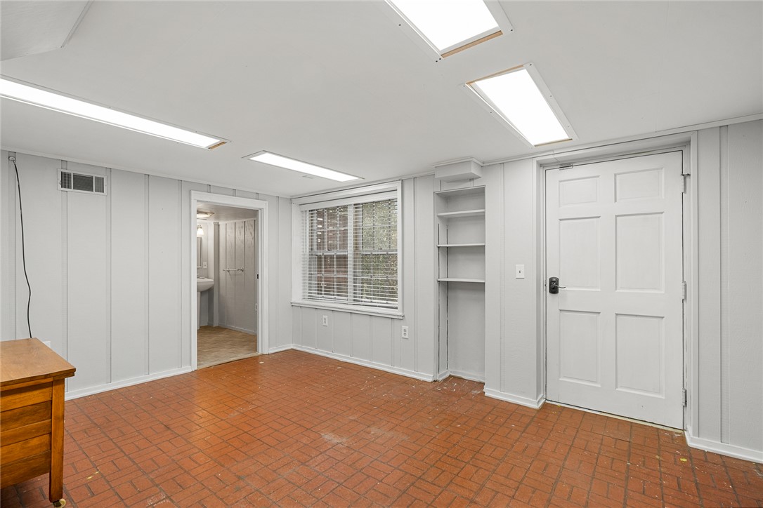 1403 Hanover Road Anderson, SC 29621 - Photo 26 of 40 Functional room with versatile flooring, perfect for a variety of uses, featuring ample natural light.