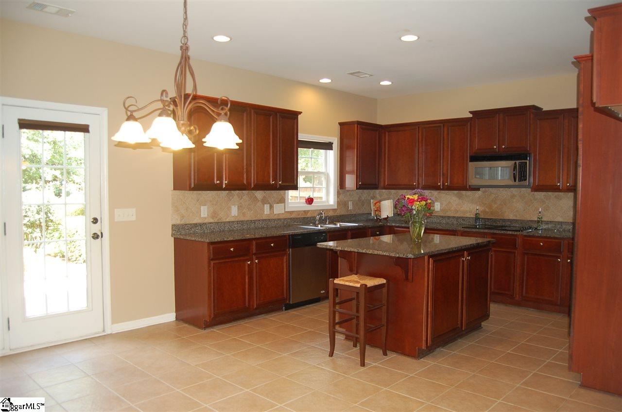 15 Springhead Way Greer, SC 29650 - Photo 10 of 35 Gallery Image 10