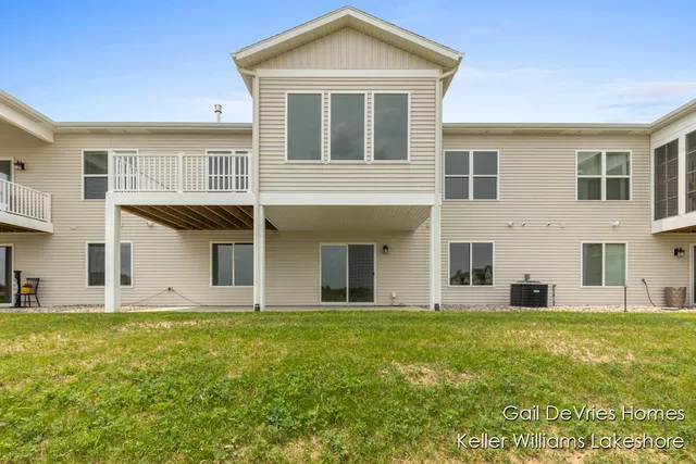 $409,000 | 4494 Meadow Pond Way, Unit 68, Hamilton, MI 49419