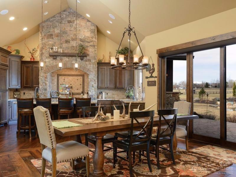 64470 Research Road Bend, OR 97703 - Photo 6 of 25 Informal dining area with incredible mou