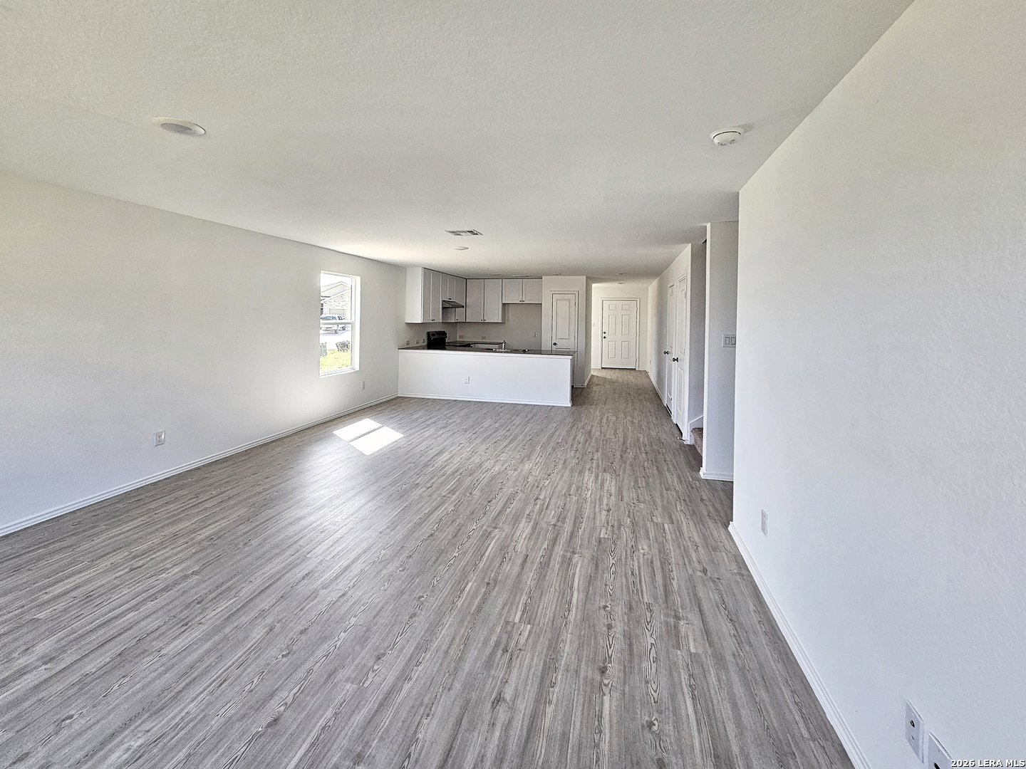 805 Riviera Court Seguin, TX 78155 - Photo 2 of 21