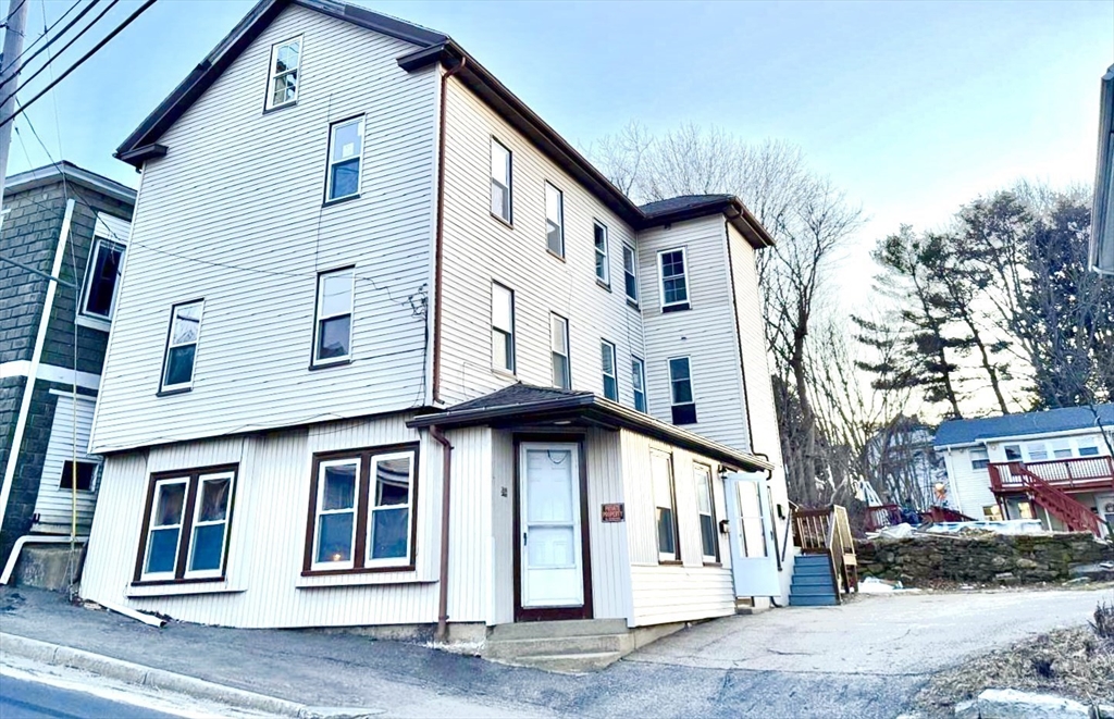42 Maple Street Spencer, MA 01562 - Photo 2 of 40