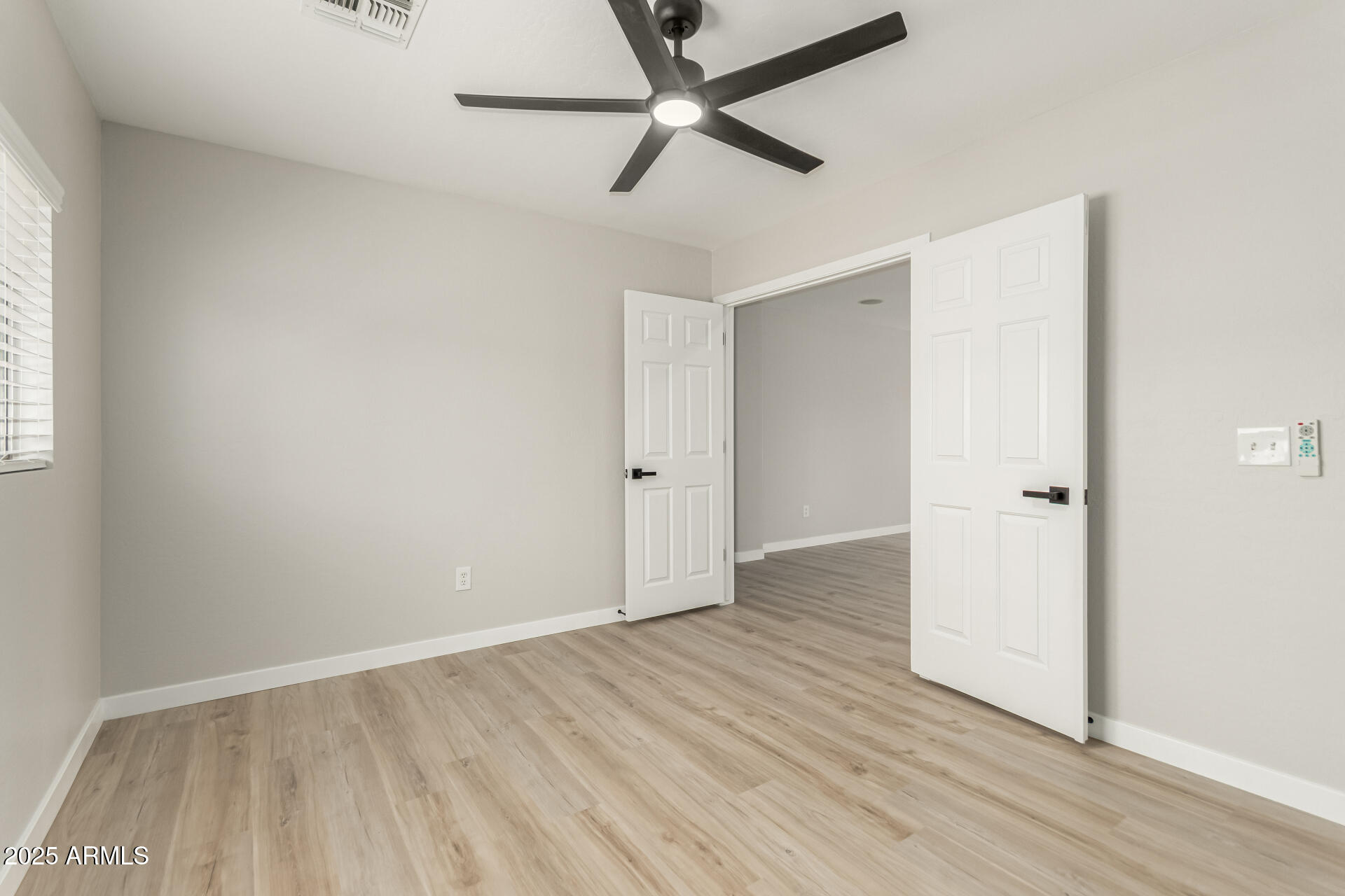 3035 West Roberta Drive Phoenix, AZ 85083 - Photo 14 of 31 8 - Roberta 3035