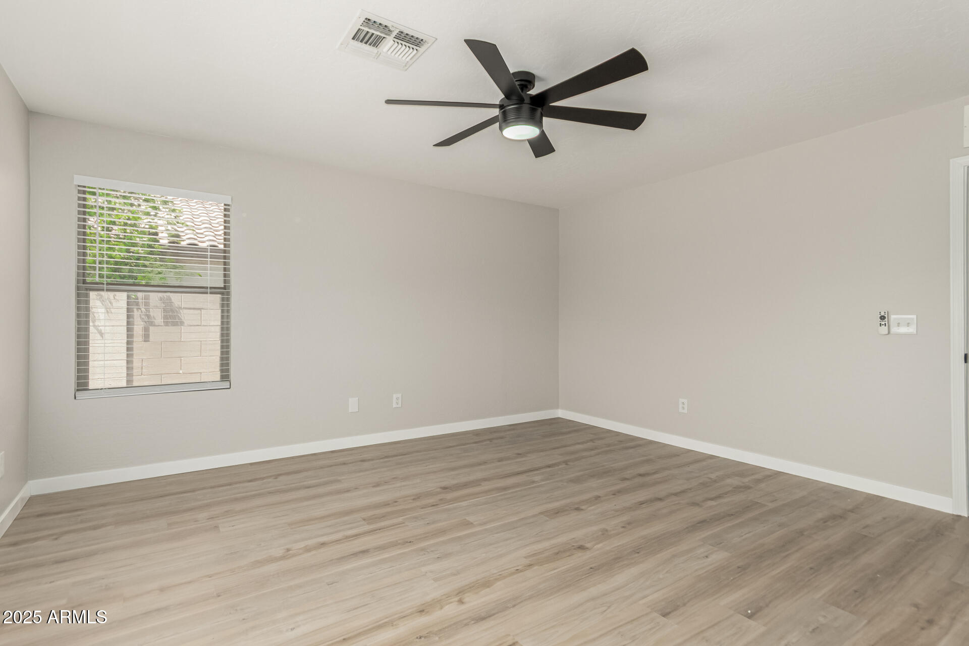 3035 West Roberta Drive Phoenix, AZ 85083 - Photo 17 of 31 12 - Roberta 3035