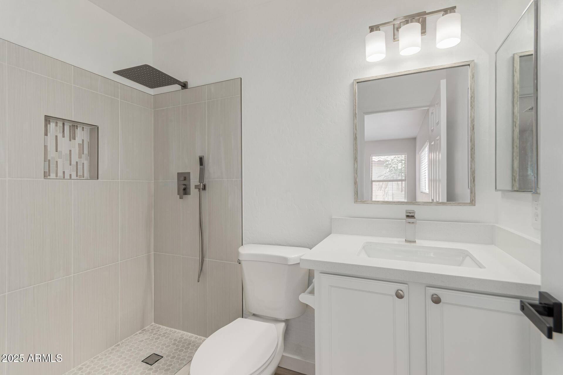 3035 West Roberta Drive Phoenix, AZ 85083 - Photo 19 of 31 14 - Roberta 3035