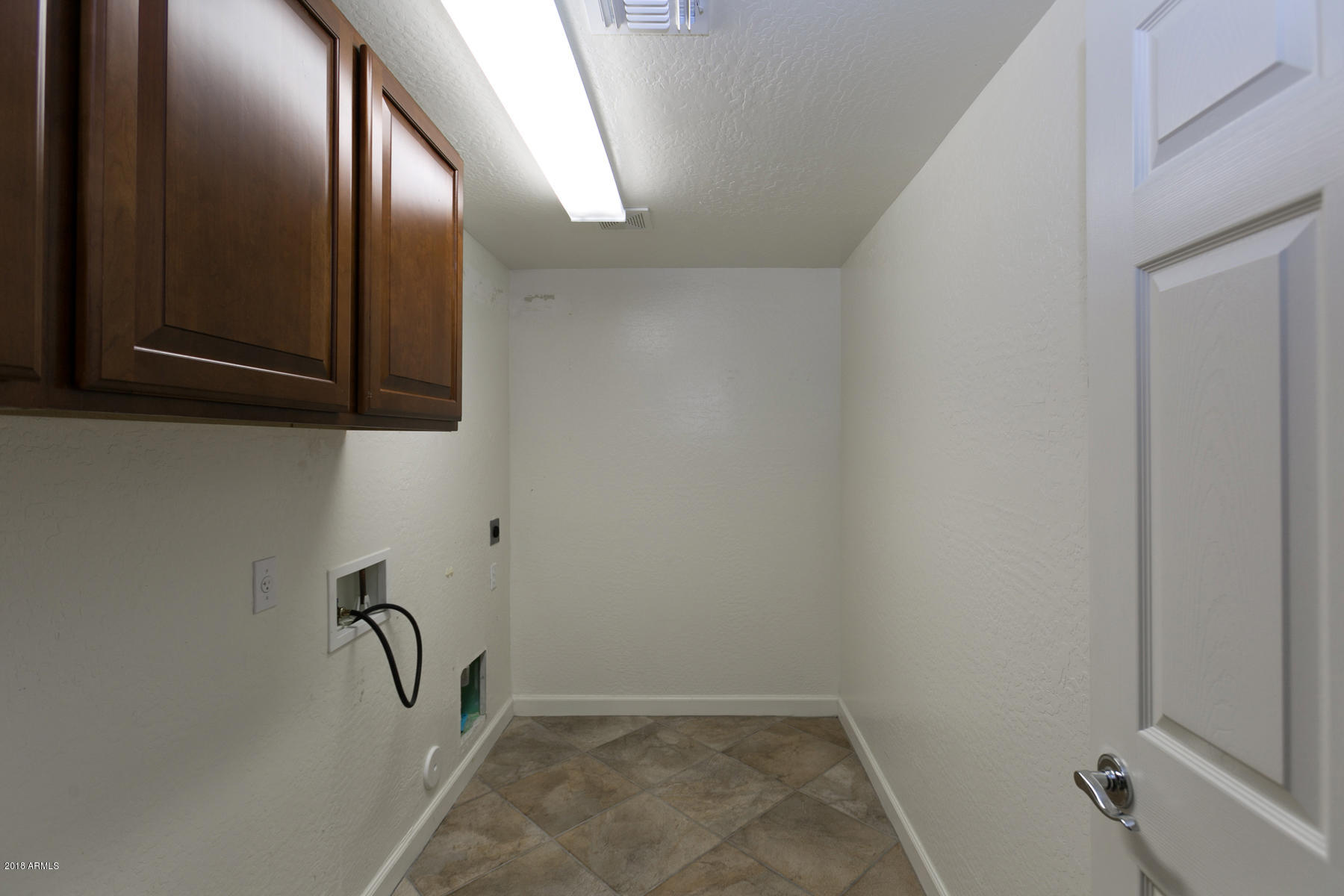 2202 West Eagle Feather Road Phoenix, AZ 85085 - Photo 32 of 42 Laundry room