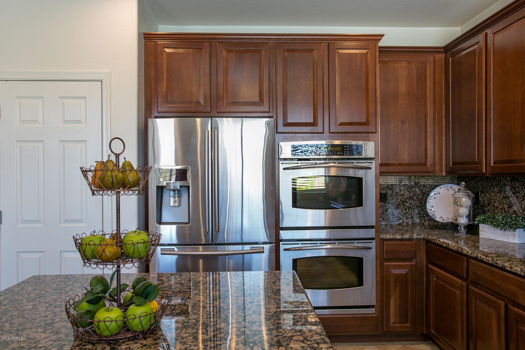 2202 West Eagle Feather Road Phoenix, AZ 85085 - Photo 8 of 42 Stainless appliances