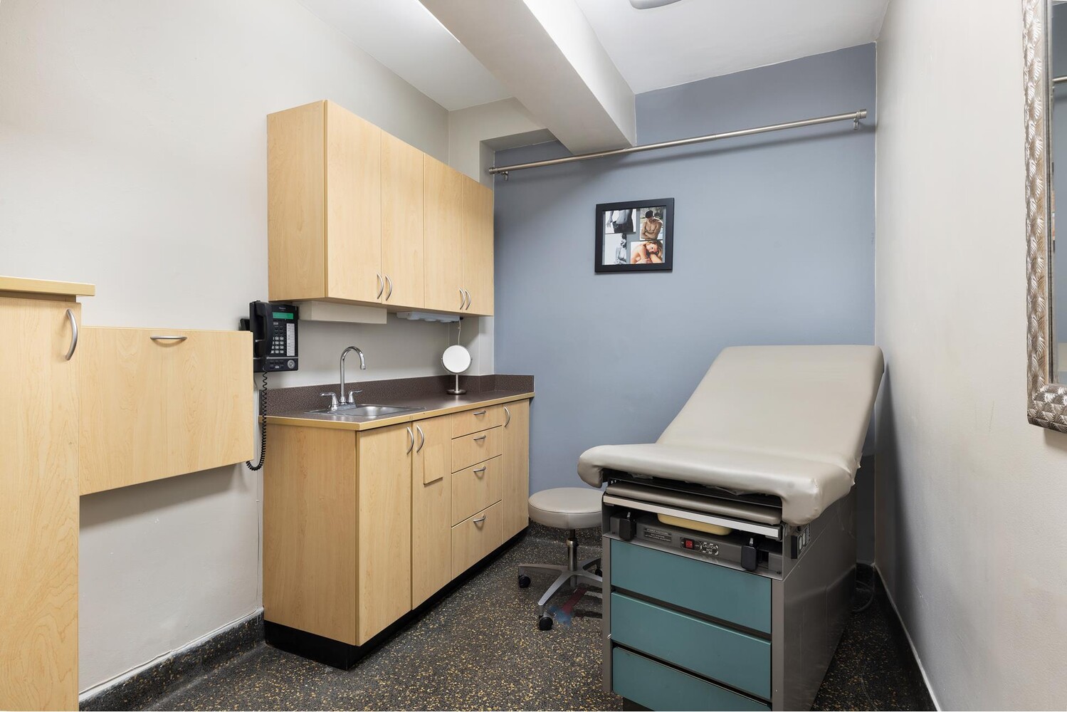 895 Park Avenue, Unit 1B Manhattan, NY 10075 - Photo 3 of 6 a room with storage and utility