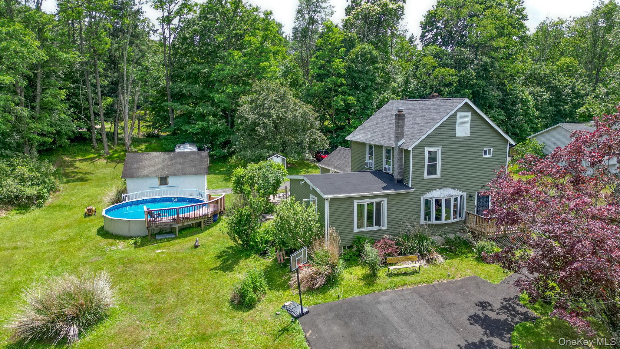 678 Prosperous Valley Road Middletown, NY 10940 - Photo 2 of 33