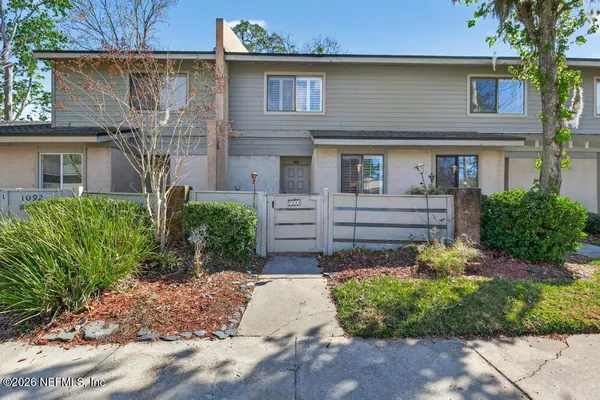 $159,900 | 7701 Baymeadows Circle West, Unit 1093, Jacksonville, FL 32256
