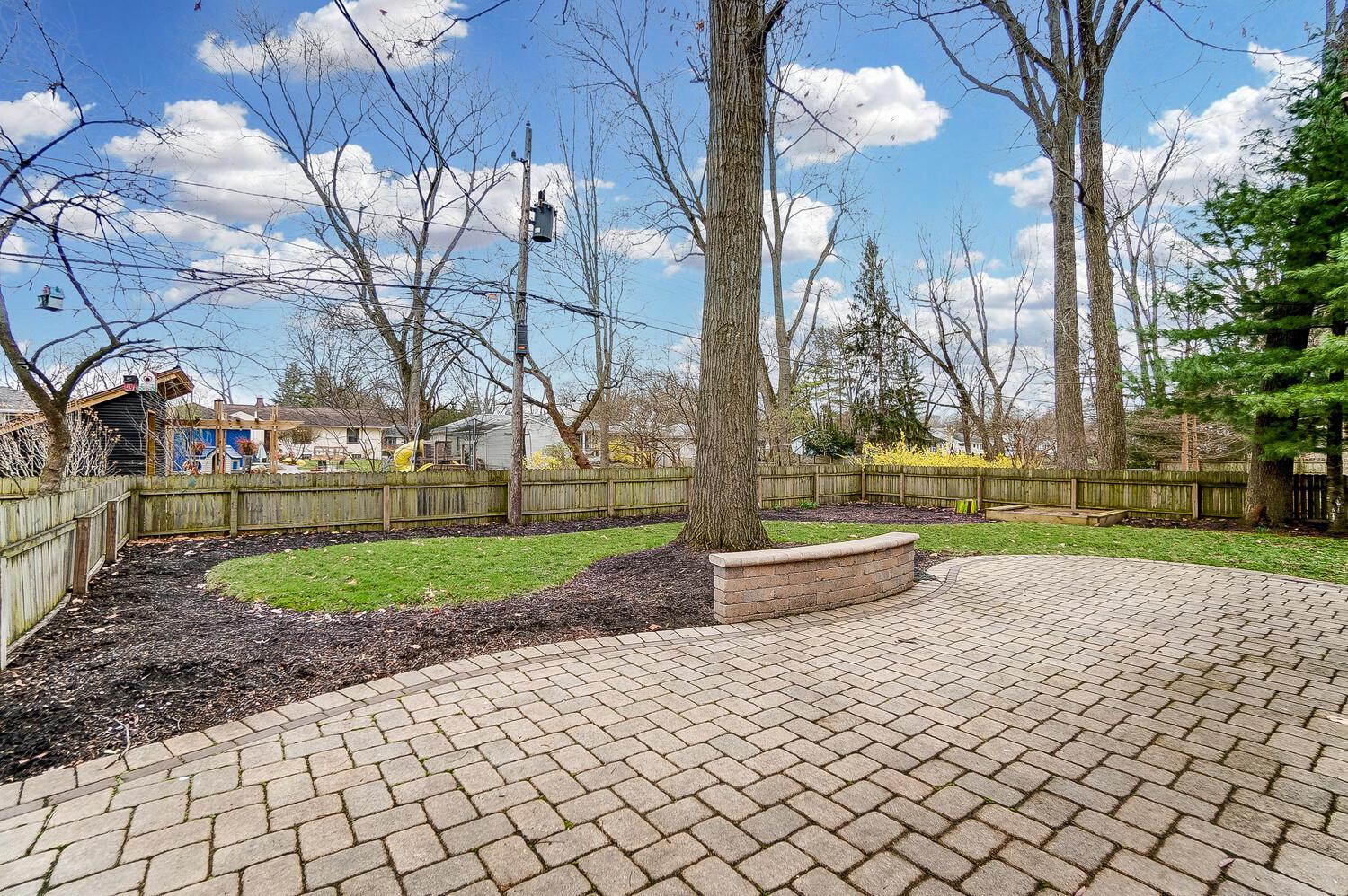 3112 Leeds Road Columbus, OH 43221 - Photo 37 of 40 50034611-037_web