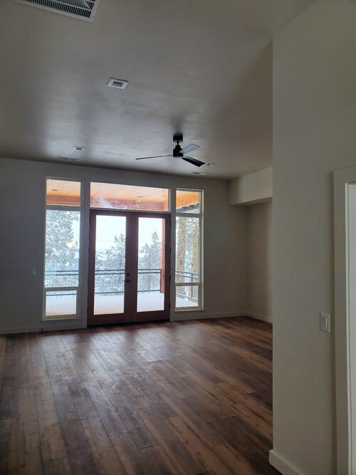 979 Bailey Mountain Road Klamath Falls, OR 97601 - Photo 12 of 49 09