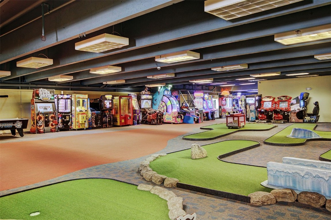 601 Village Road, Unit 503 Breckenridge, CO 80424 - Photo 25 of 48 a view of a room with gym equipment