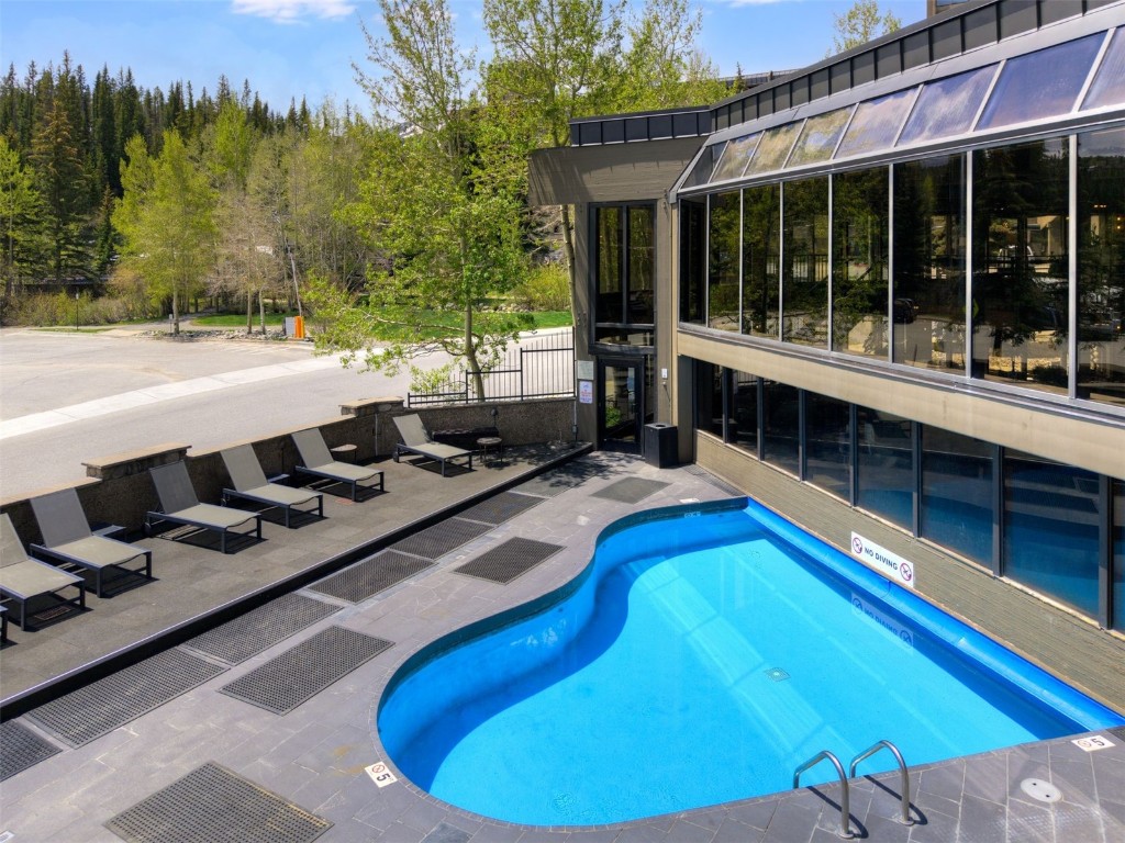 601 Village Road, Unit 503 Breckenridge, CO 80424 - Photo 29 of 48 a view of a balcony with chairs