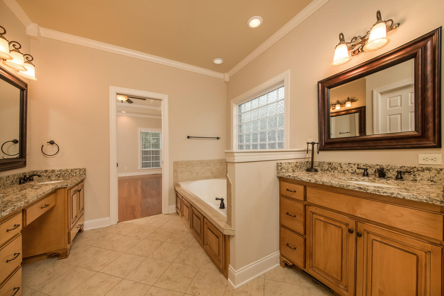 8541 Keystone Circle Chattanooga, TN 37421 - Photo 22 of 38 8541 Keystone Cir 020