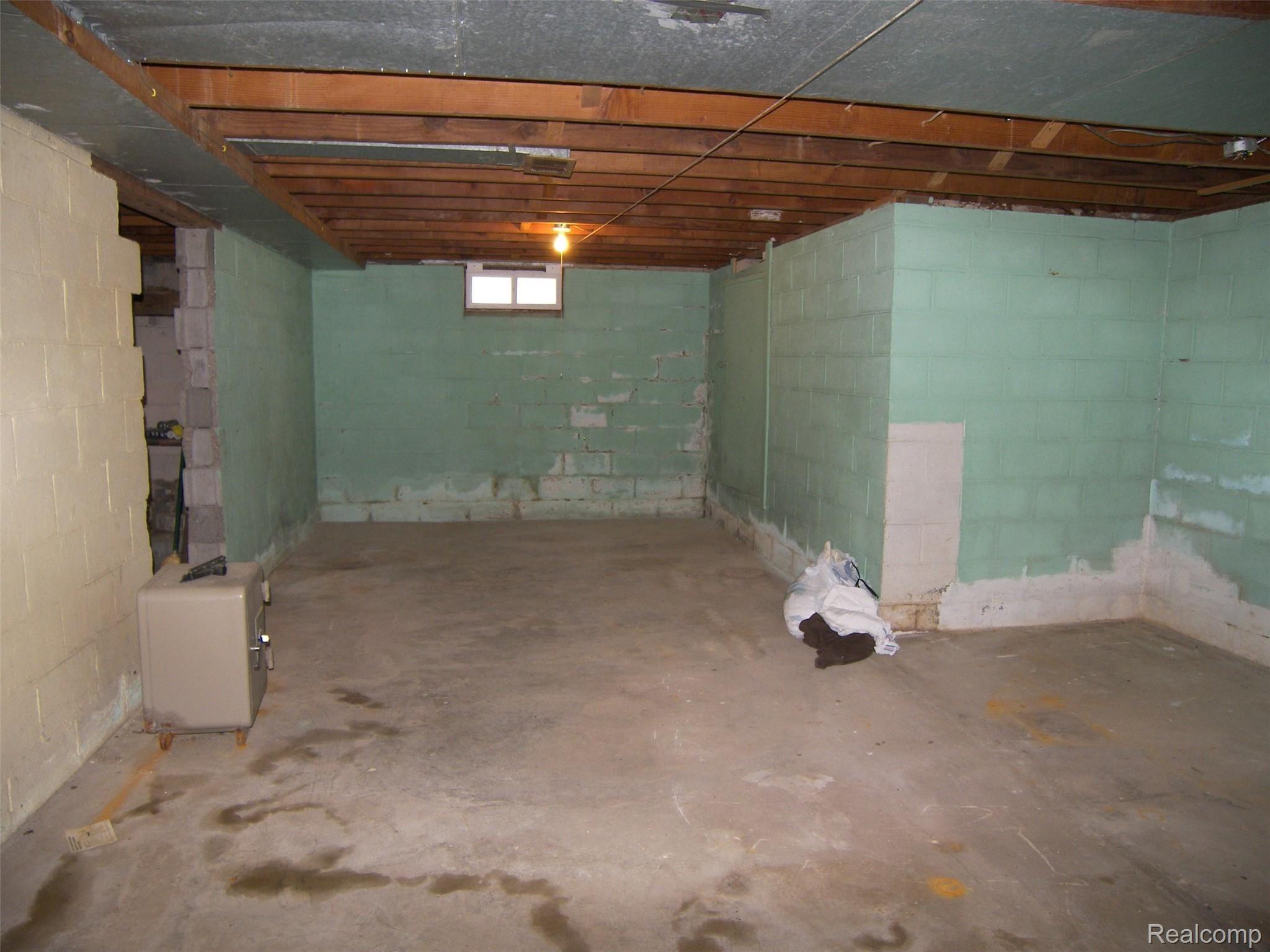 8540 North Clio Road Mount Morris, MI 48458 - Photo 25 of 31 100_3304.JPG