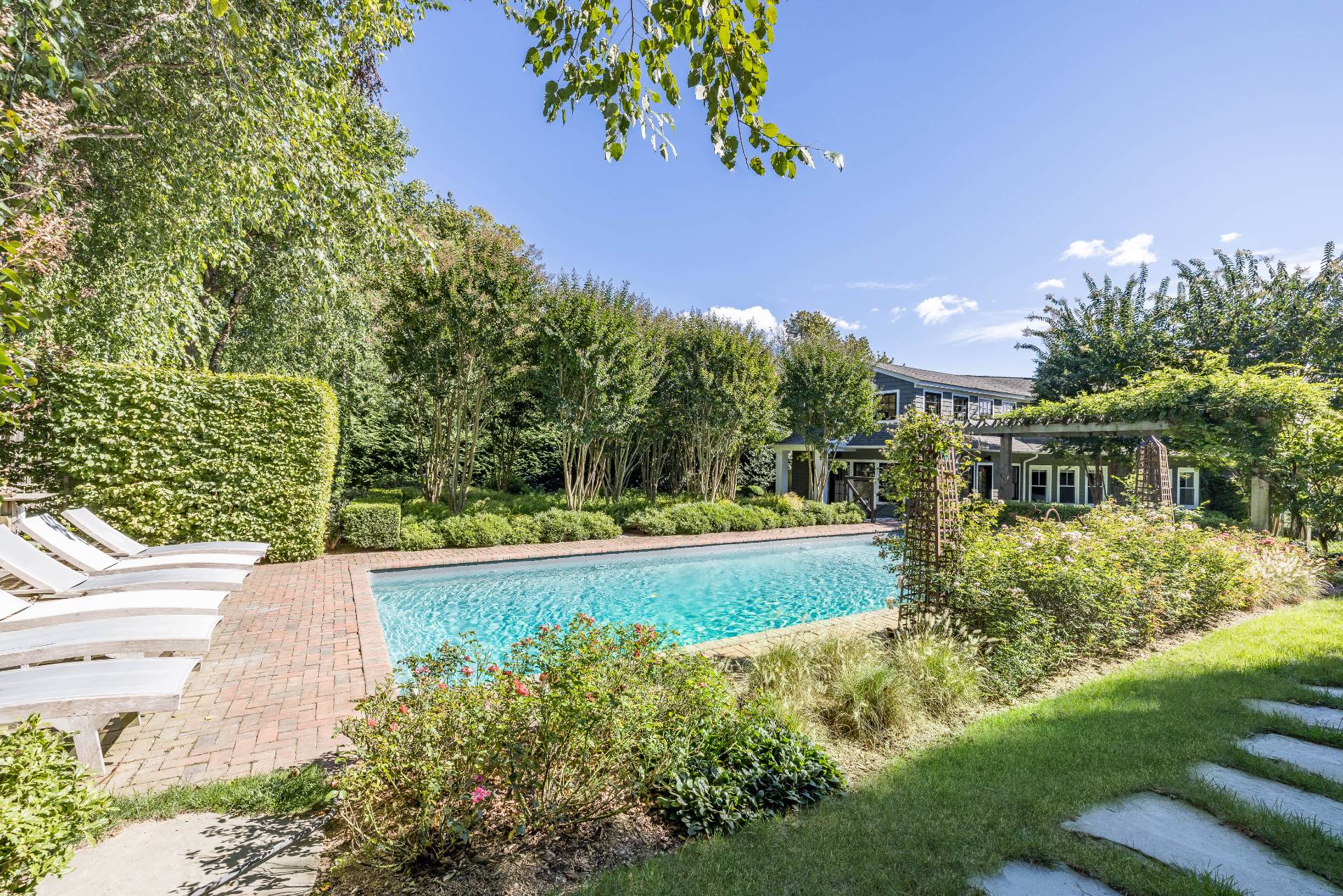 7 Miller Lane, East Hampton, NY 11937 Compass