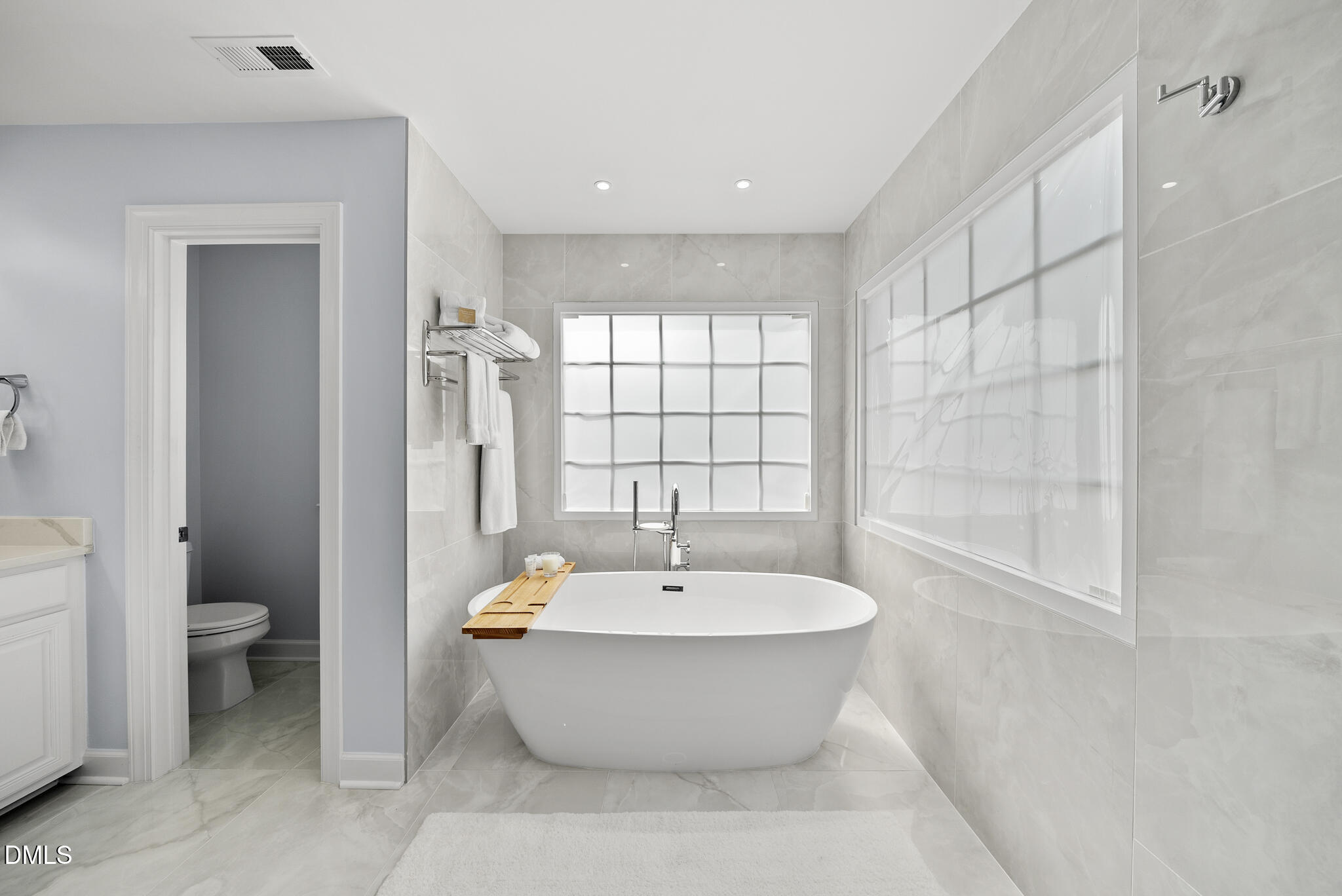 9329 Carlswood Court Raleigh, NC 27613 - Photo 46 of 73 DSC01182